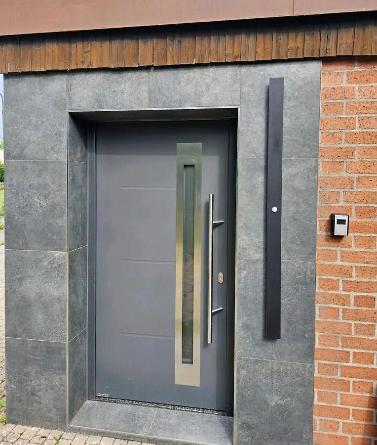 Messe Playmobil Hub: Self Check-In & Netflix Near Nürnberg Apartment Schwabach Germany