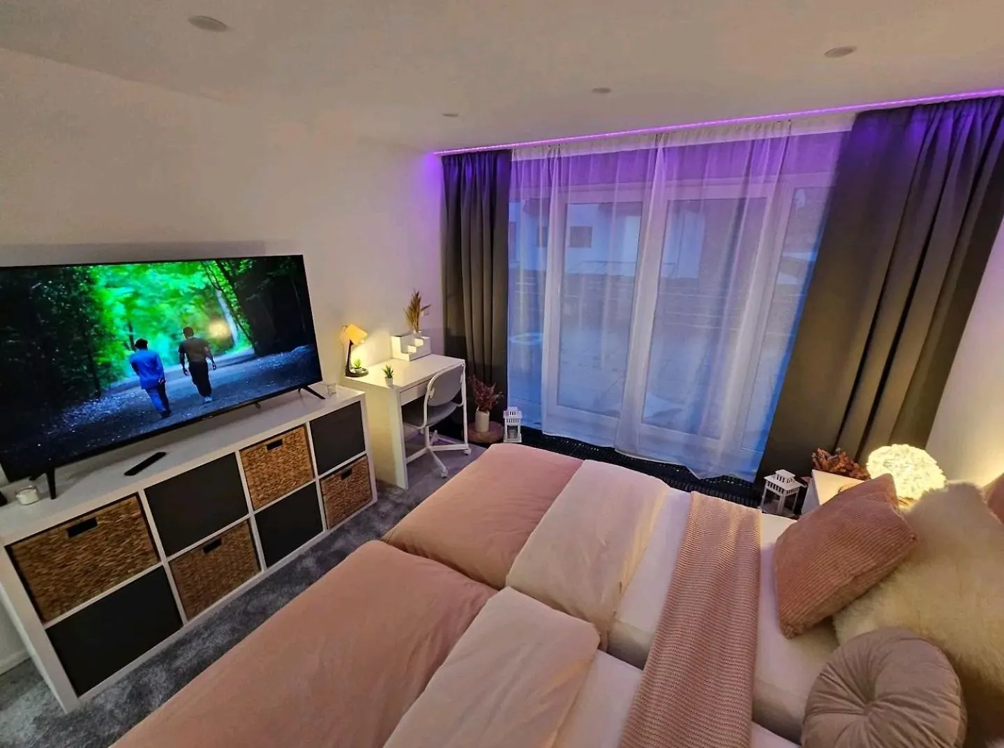 Messe Playmobil Hub: Self Check-In & Netflix Near Nürnberg Apartment Schwabach 0*,